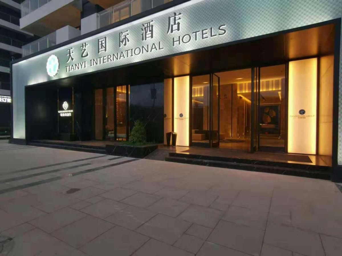 เทียนอี้ อินเตอร์เนชั่นแนล โฮเต็ล Hotel พนมเปญ ภายนอก รูปภาพ